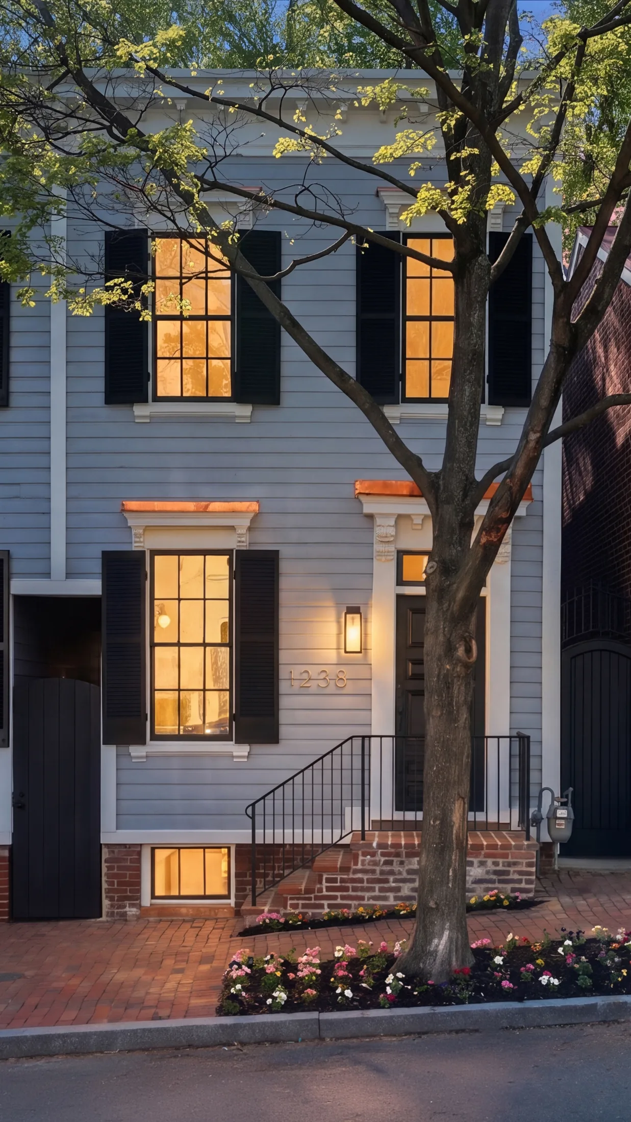 Casa Ulivo at 1238 28th Street NW at twilight